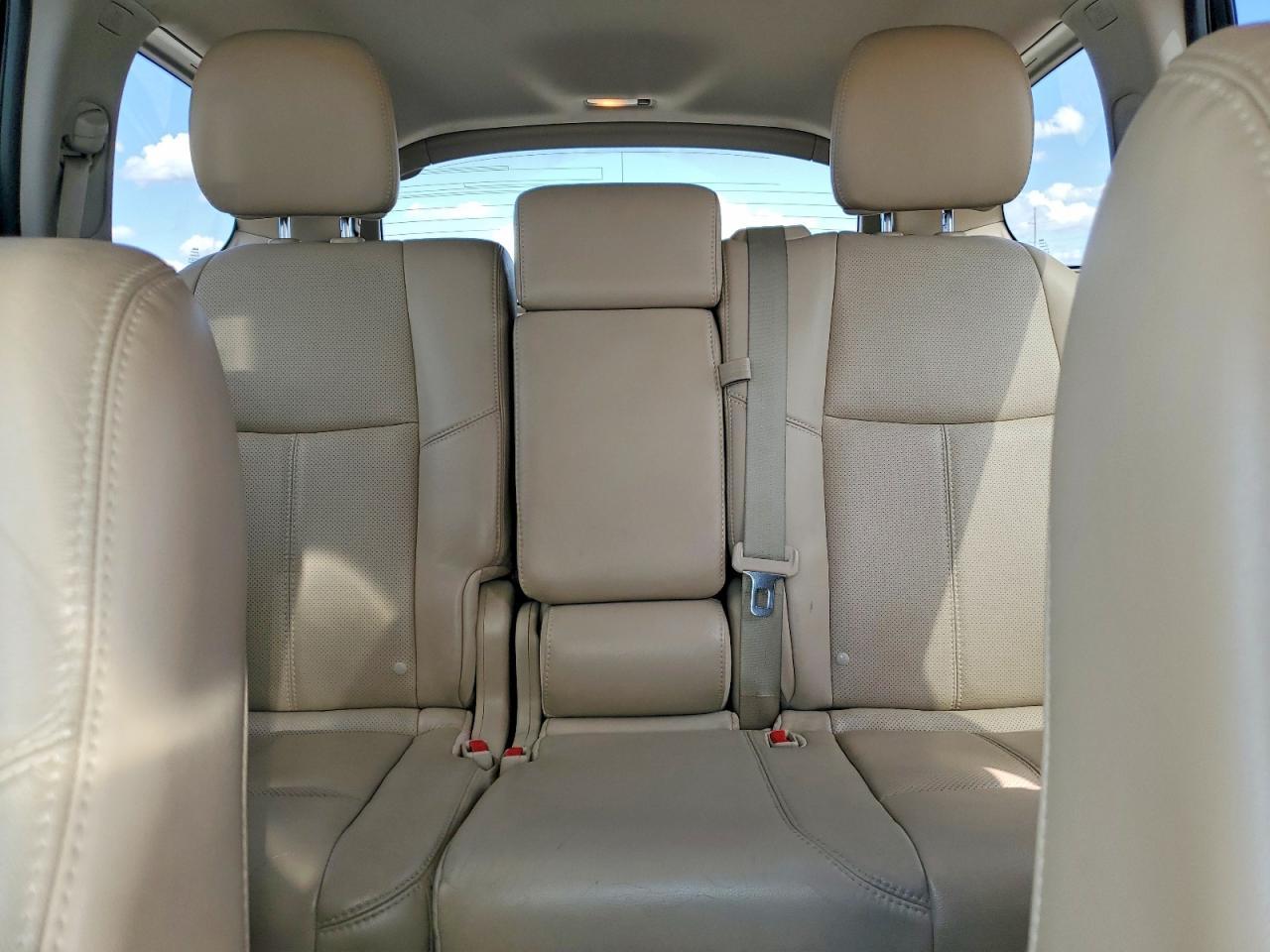 2014 Nissan Pathfinder Platinum
