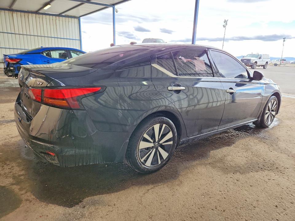 2019 Niss Altima 2.5
