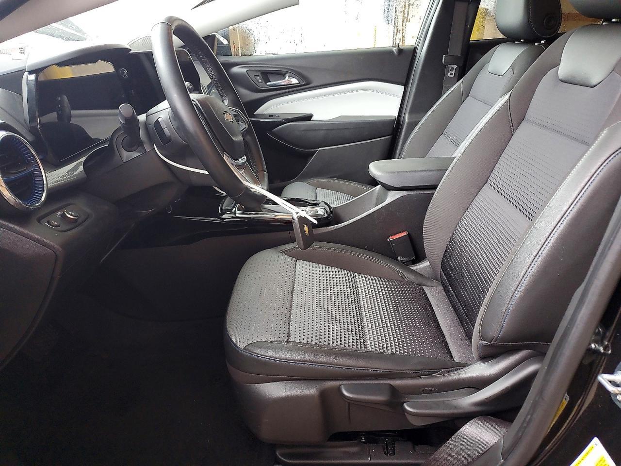 2025 Chevrolet Trax 1LT