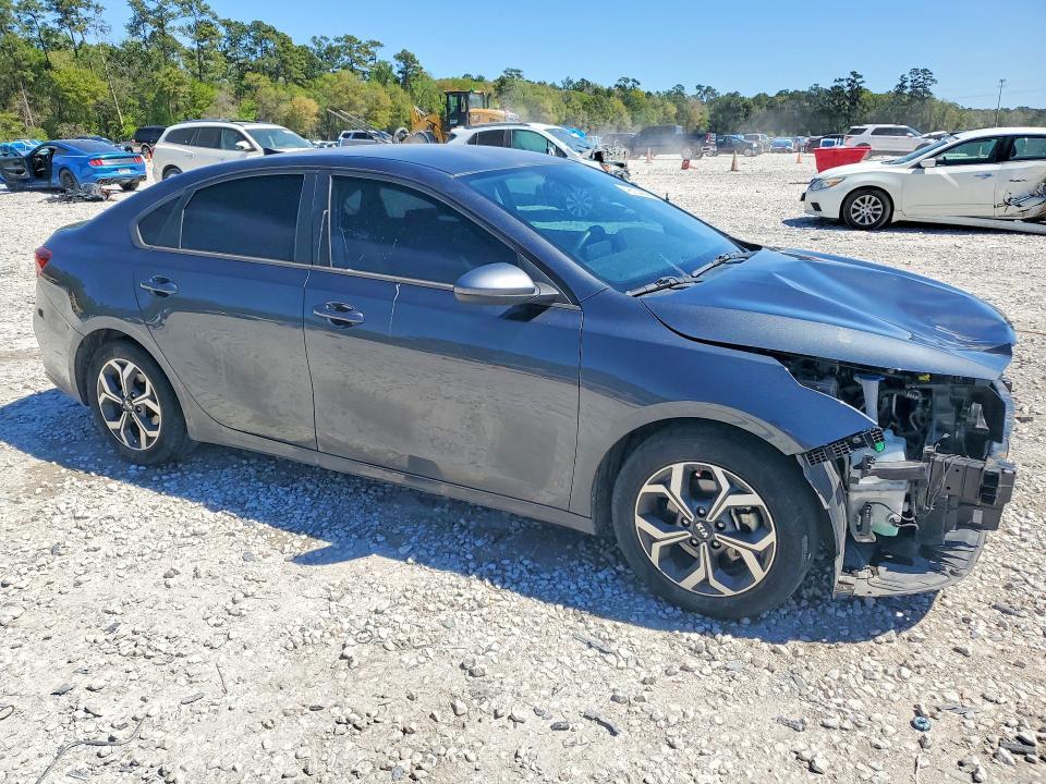 2021 KIA Forte lxs