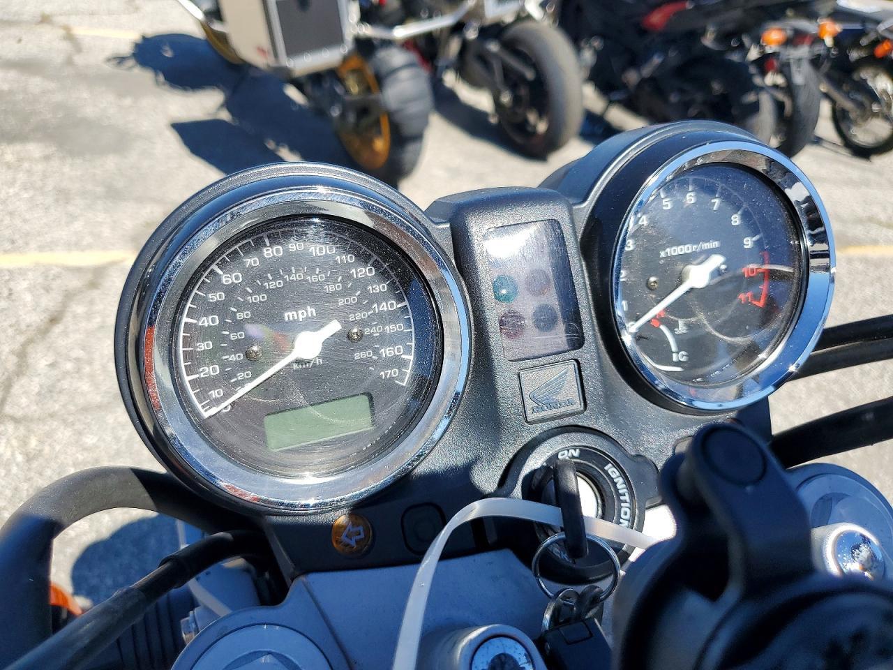 2002 Honda CB900 F