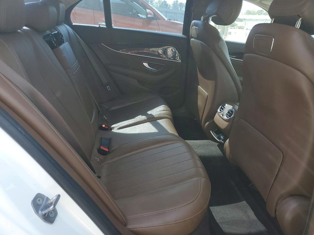 2018 Mercedes-Benz E 300