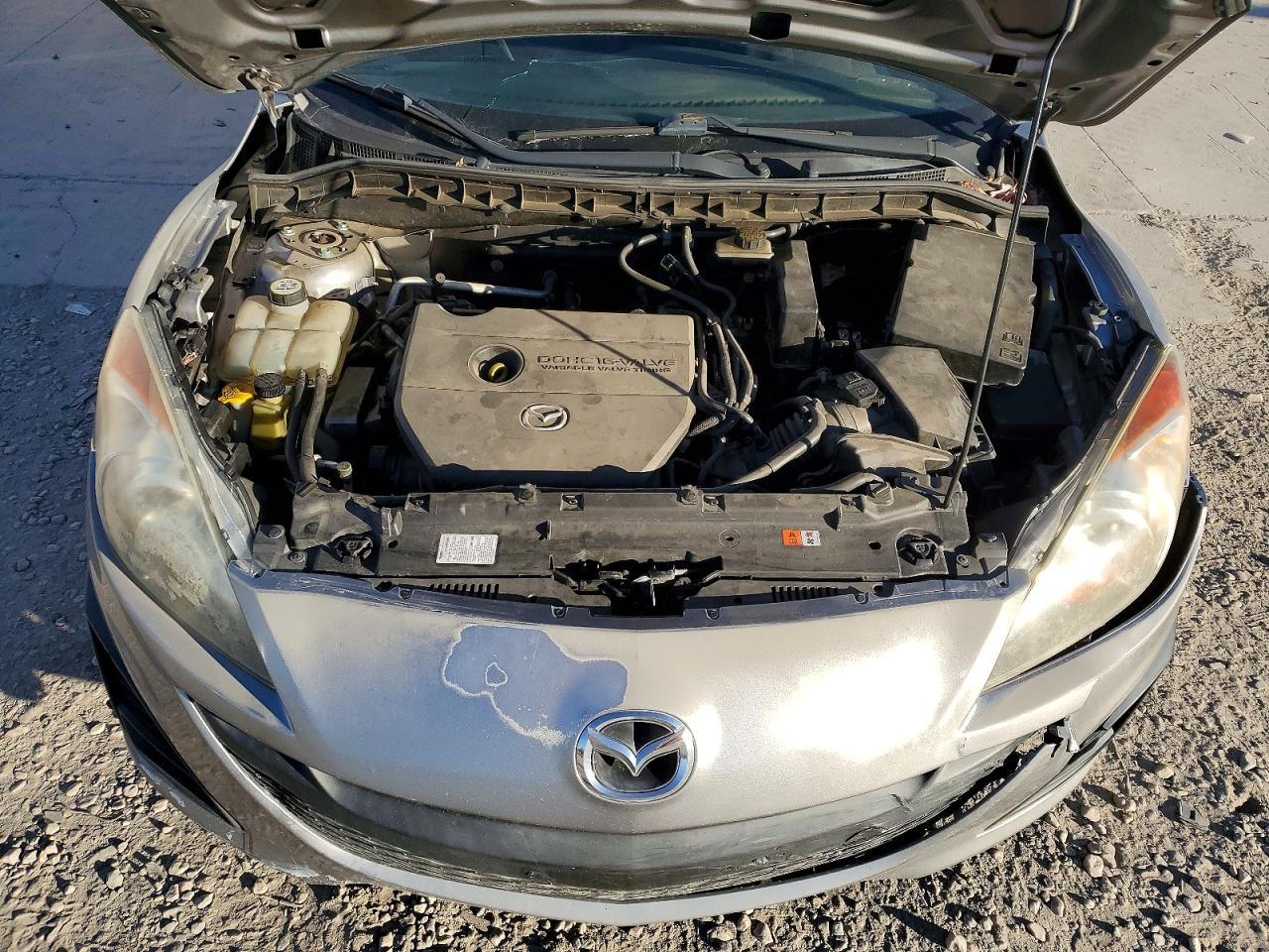 2011 Mazda 3 I