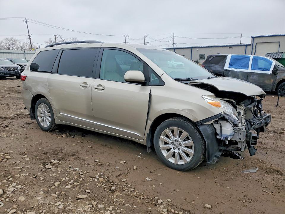 2015 Toyota Sienna