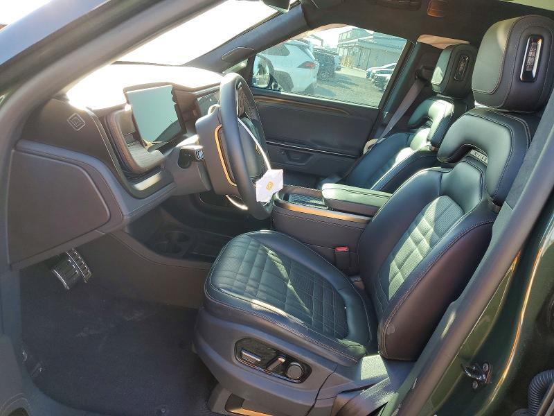2025 Rivian R1T Premium