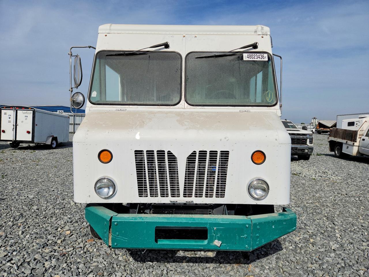 2015 Freigliner 2015 Freightliner MT45 Unkn-Delivery Van