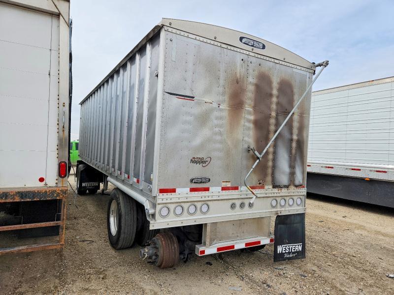 2026 Western Trailers 2026 Western Hopper Bottom Grain Trailer