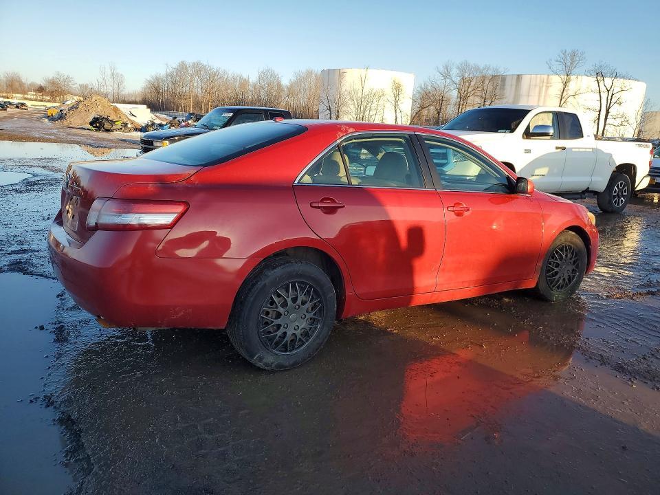 2010 Toyota Camry le