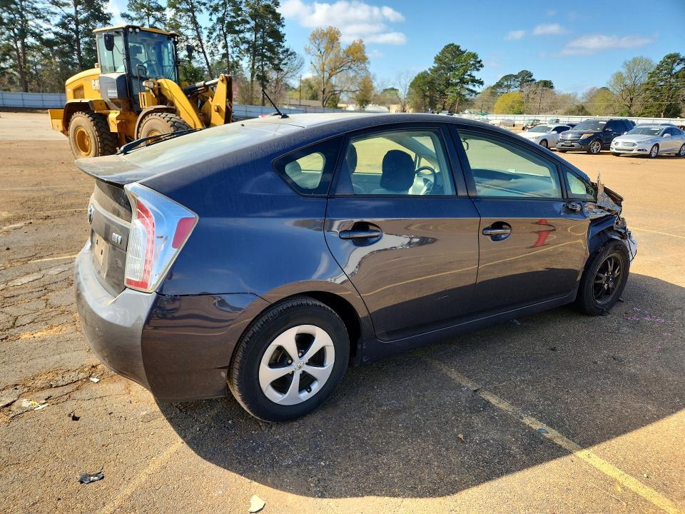 2015 Toyota Prius two