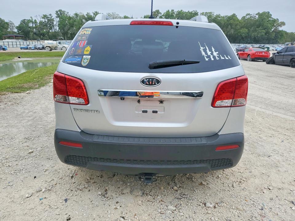 2012 KIA Sorento lx