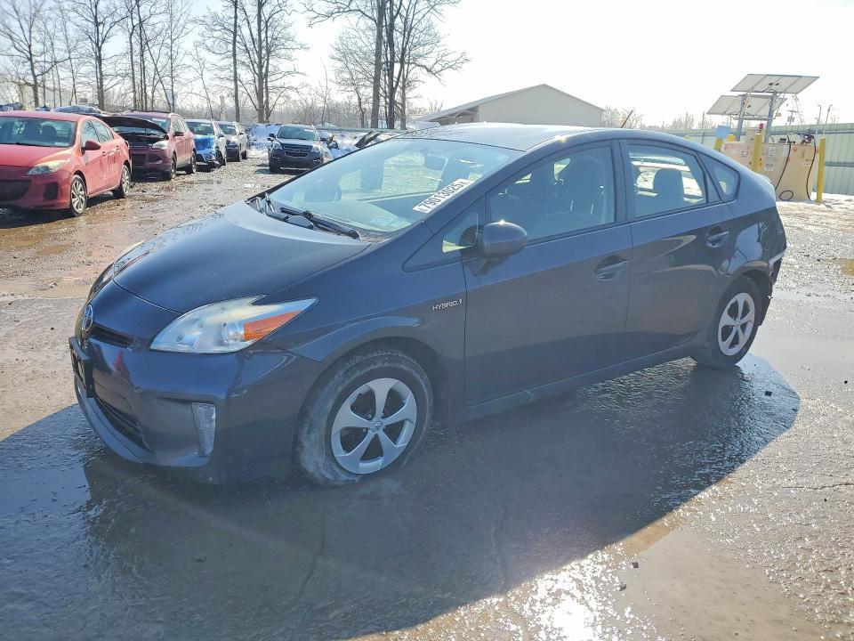 2014 Toyota Prius two