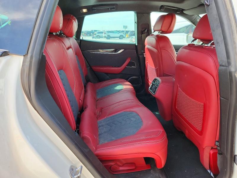 2022 Maserati Levante Base