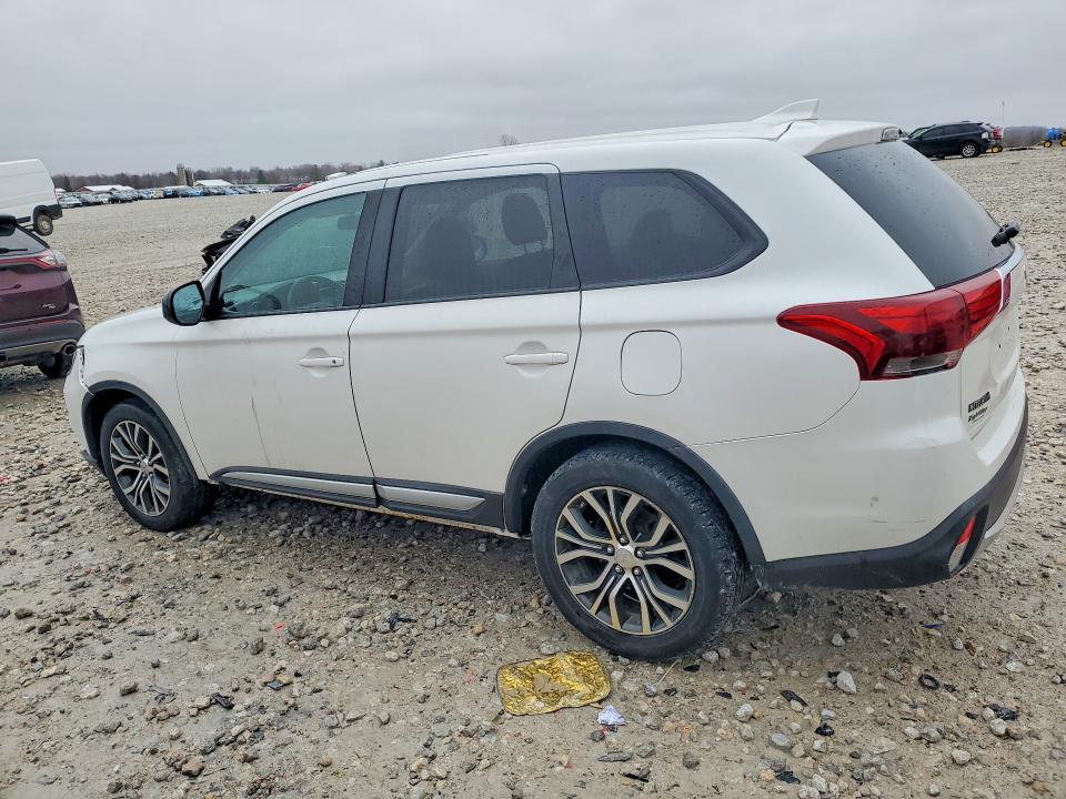 2017 Mitsubishi Outlander es