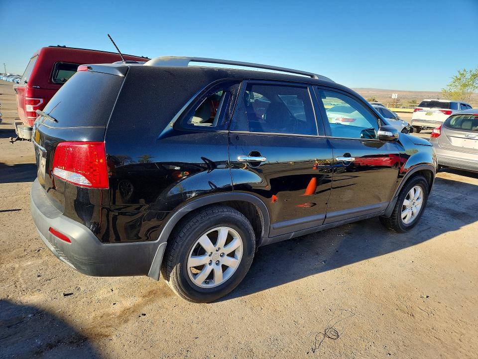 2013 KIA Sorento lx