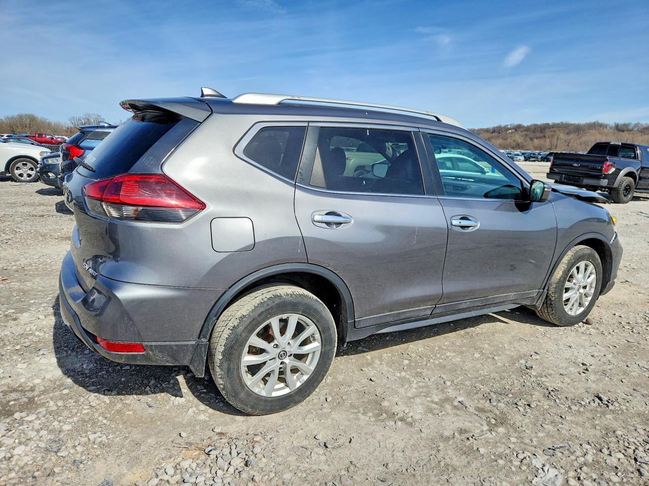 2018 Nissan Rogue s