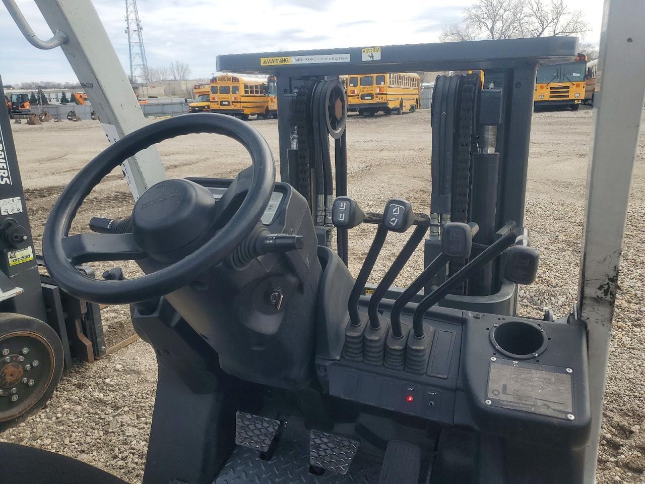 2015 Unicariers 2015 Nissan MCP1F2A20LV Forklift