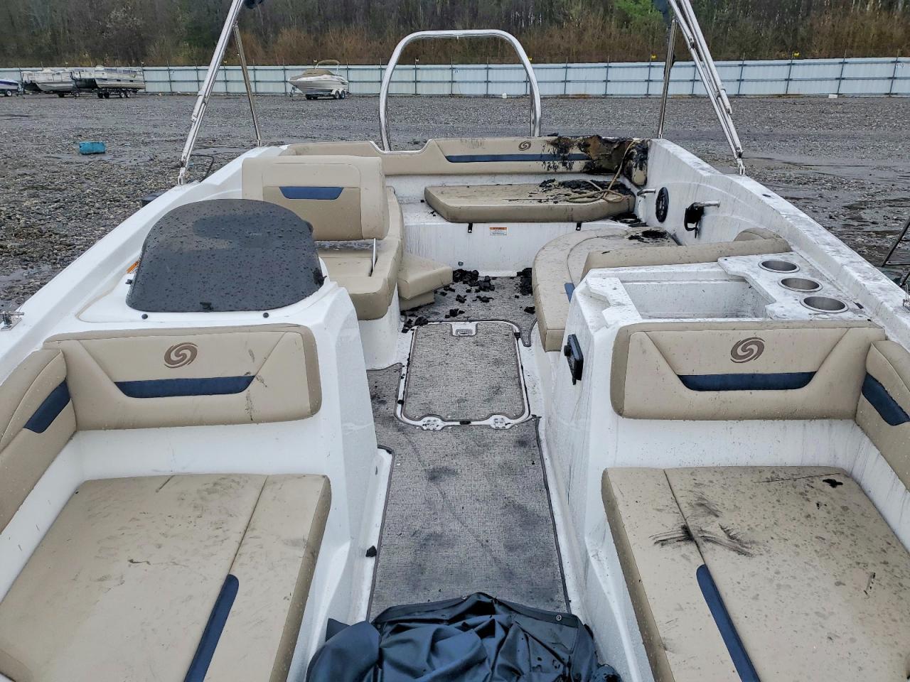 2021 Hurricane/godfrey Marine SS 185
