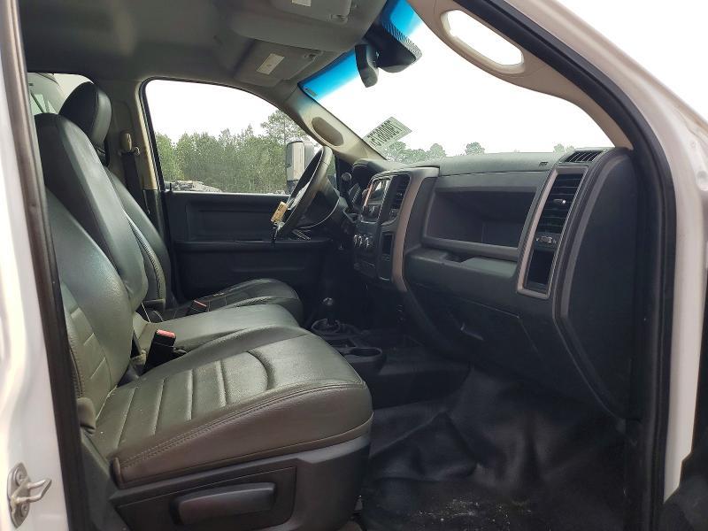 2018 Dodge Ram 5500 Flatbed Truck