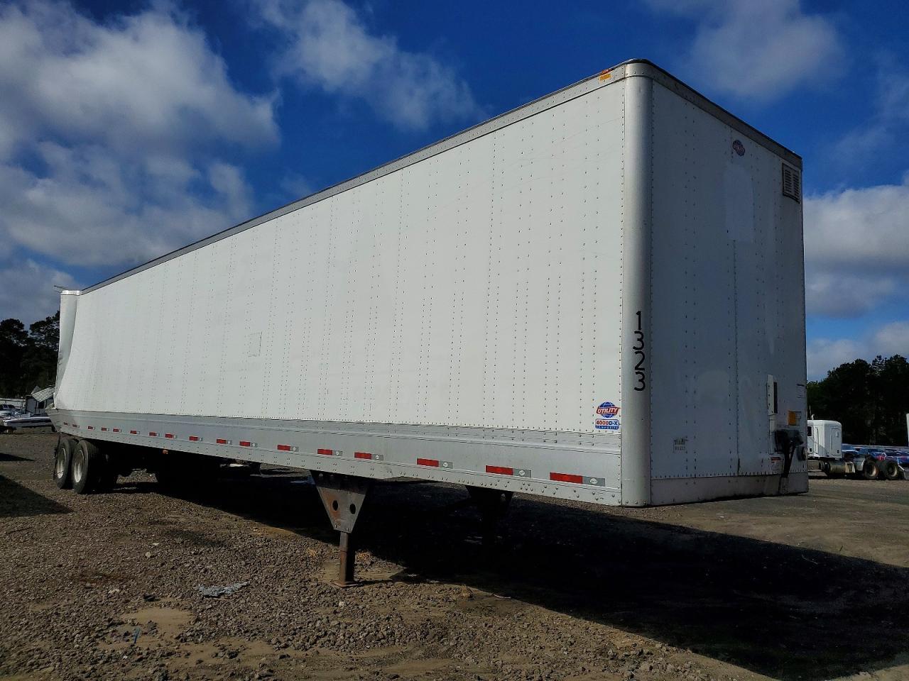 2023 True 2023 Utility VS2DX DRY Van Trailer