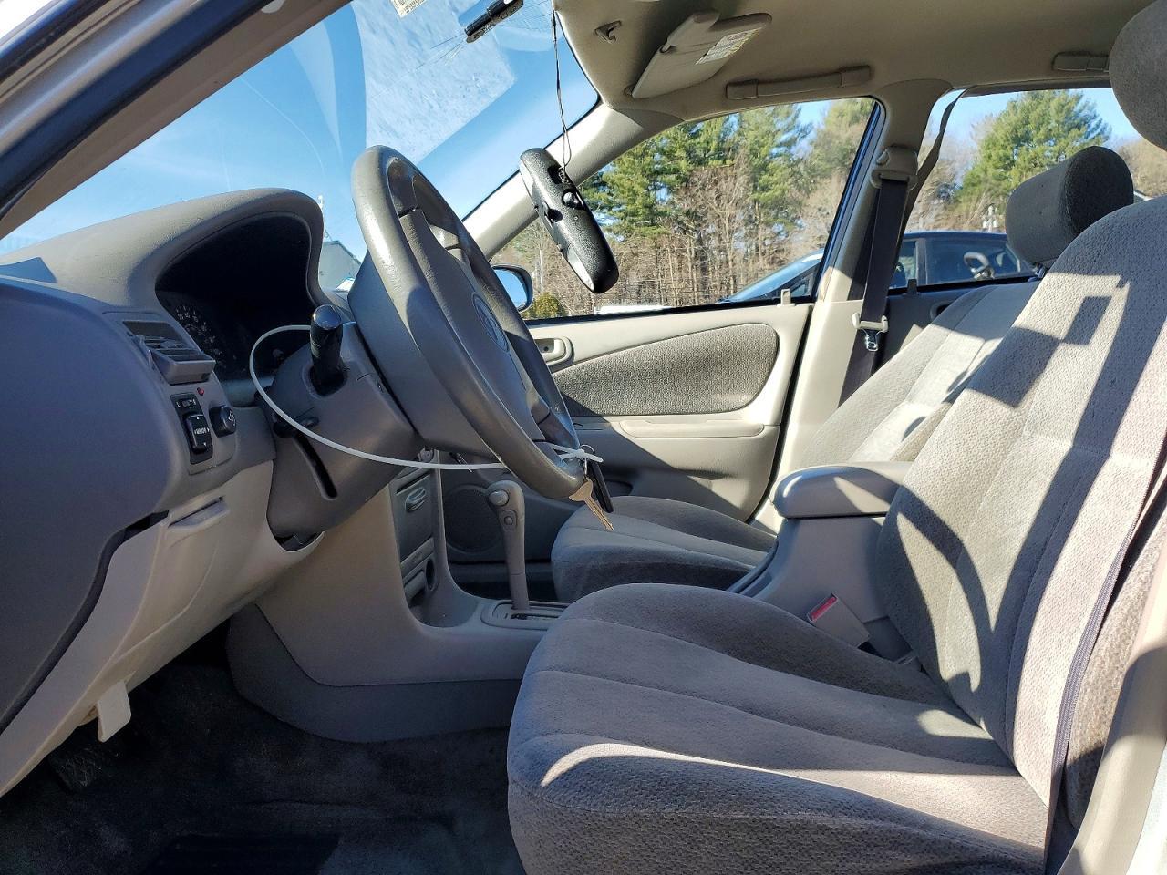 2001 Toyota Corolla le