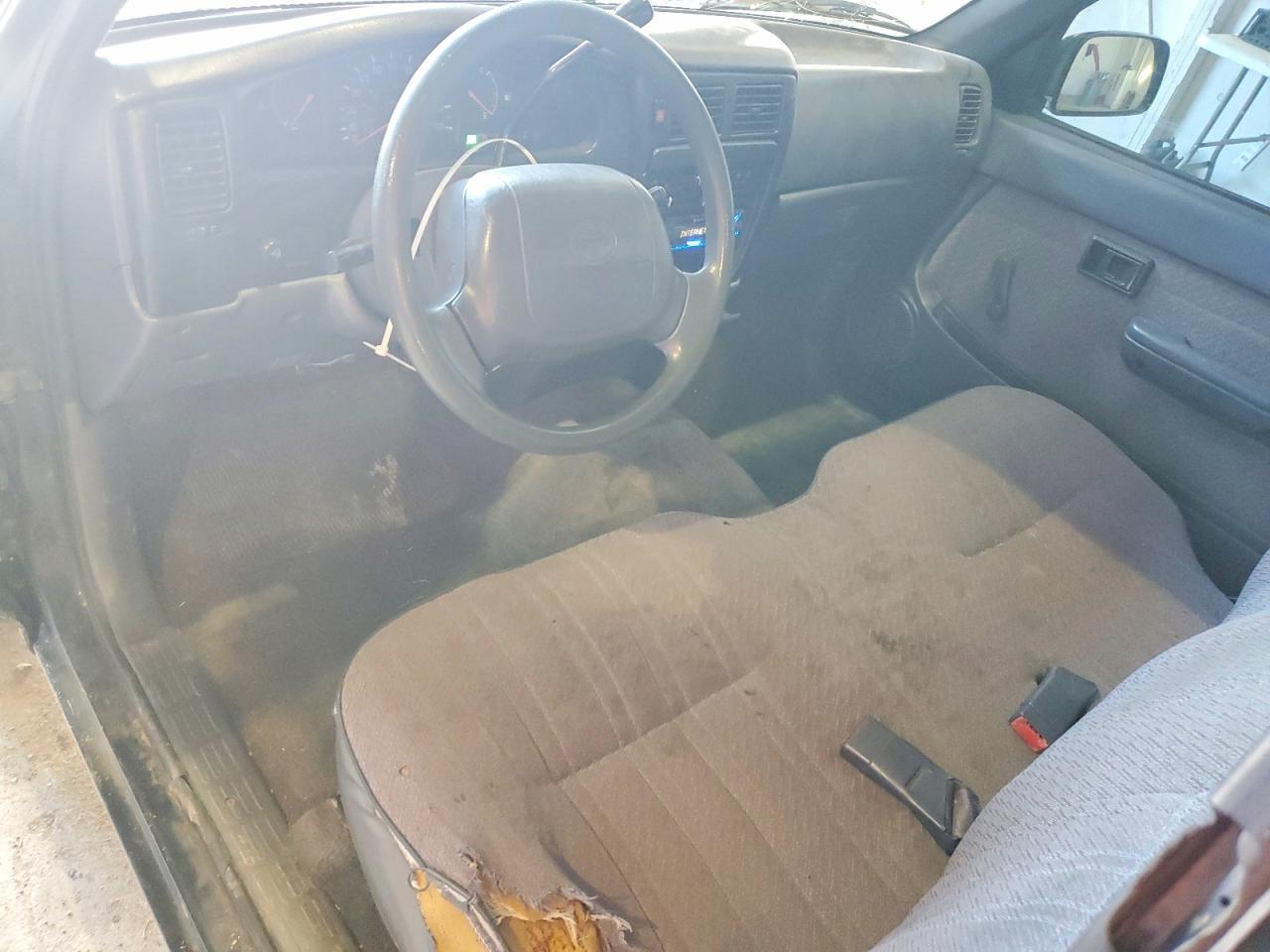 1996 Toyota Tacoma Base