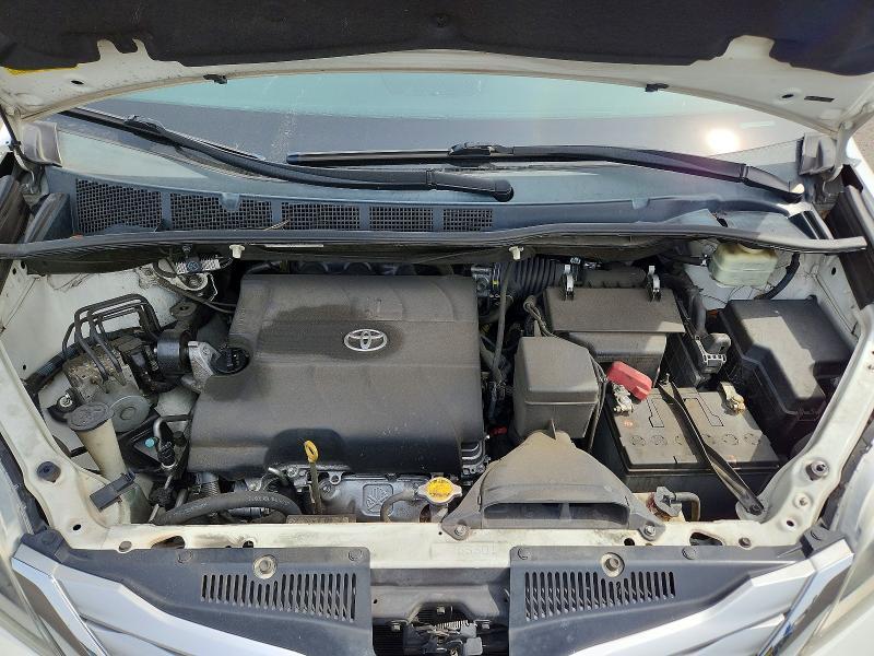 2015 Toyota Sienna Limited Premium 7-passenger