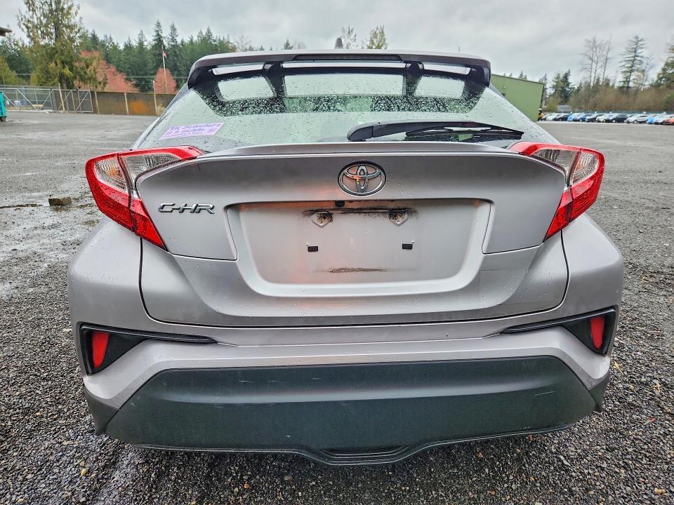 2020 Toyota C-hr le