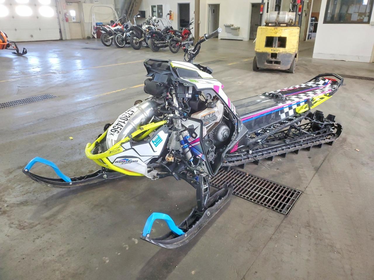 2022 Polaris Matryx RMK PKG