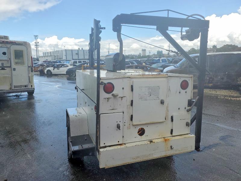 2001 Fenex 2001 Team Fenex F123KP Manhole Support Trailer