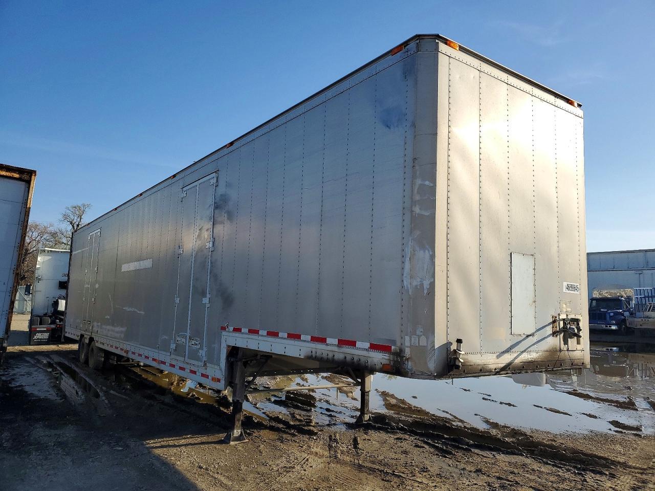 1996 Kentucky Enclosed Car Hauler W / Liftgate