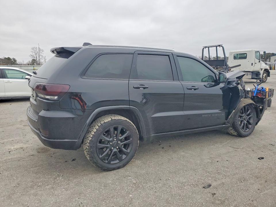 2020 Jeep Grand Cherokee Laredo