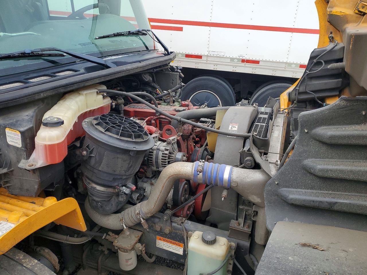 2015 Freightliner Chassis B2B