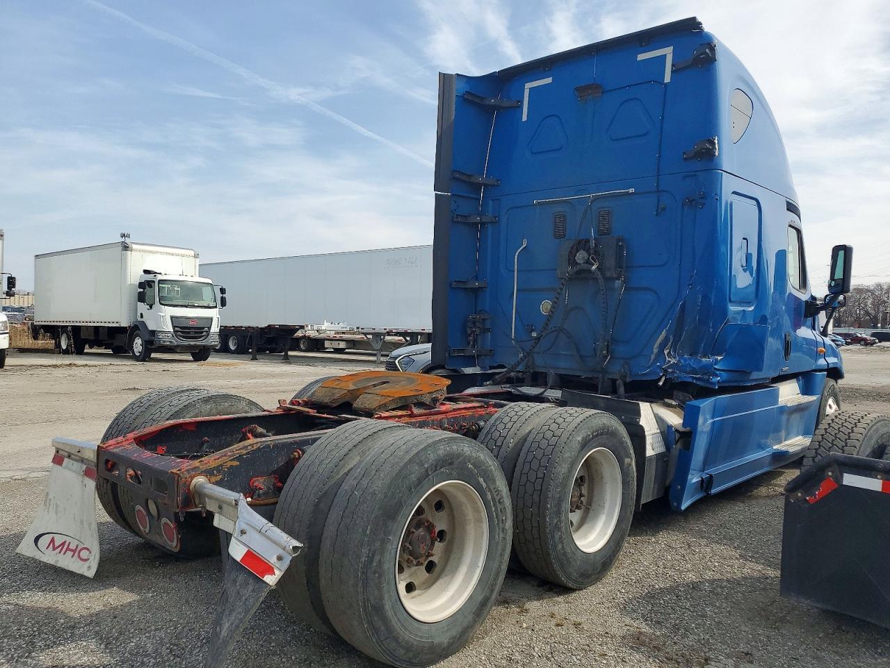 2014 Freightliner Cascadia Semi Truck