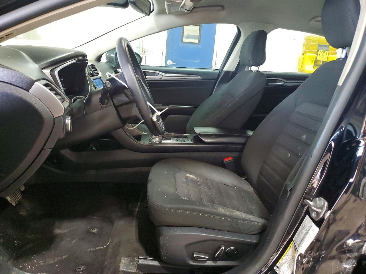 2020 Ford Fusion se
