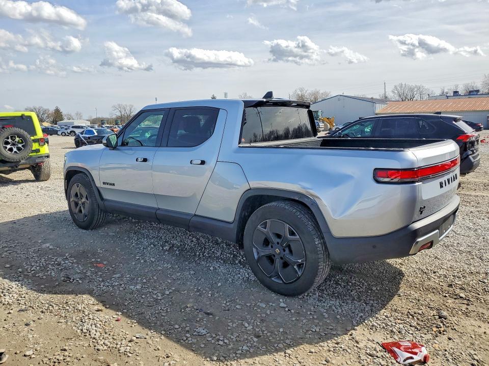 2024 Rivian R1T Adventure