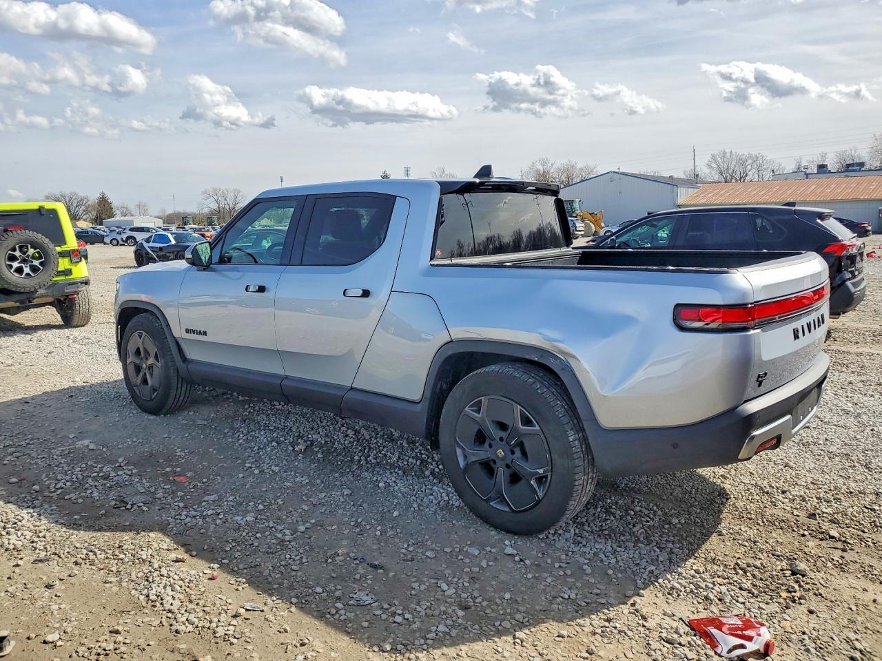 2024 Rivian R1T Adventure