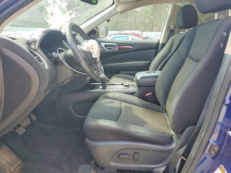 2018 Nissan Pathfinder sv