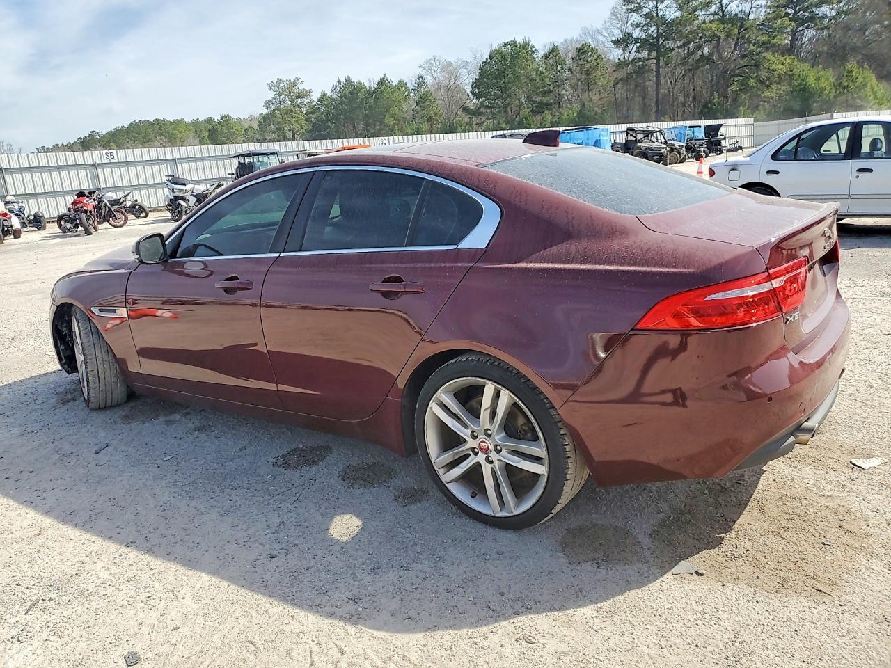 2017 Jaguar Xe Prestige