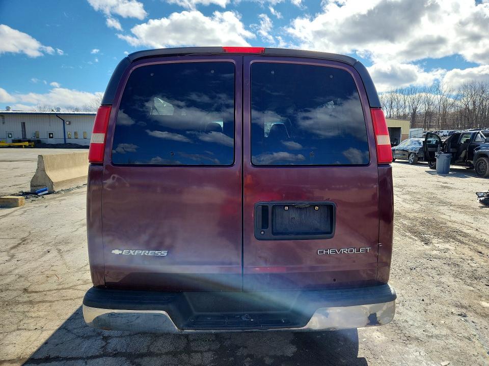 2005 Chev Express