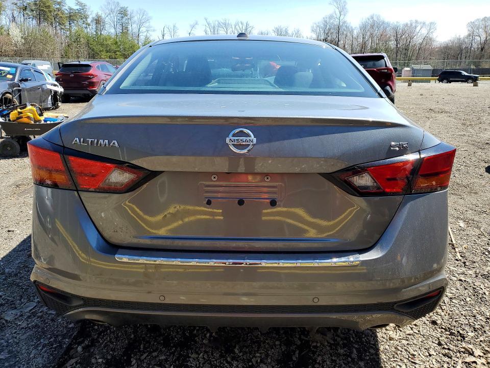 2021 Nissan Altima 2.5 sr