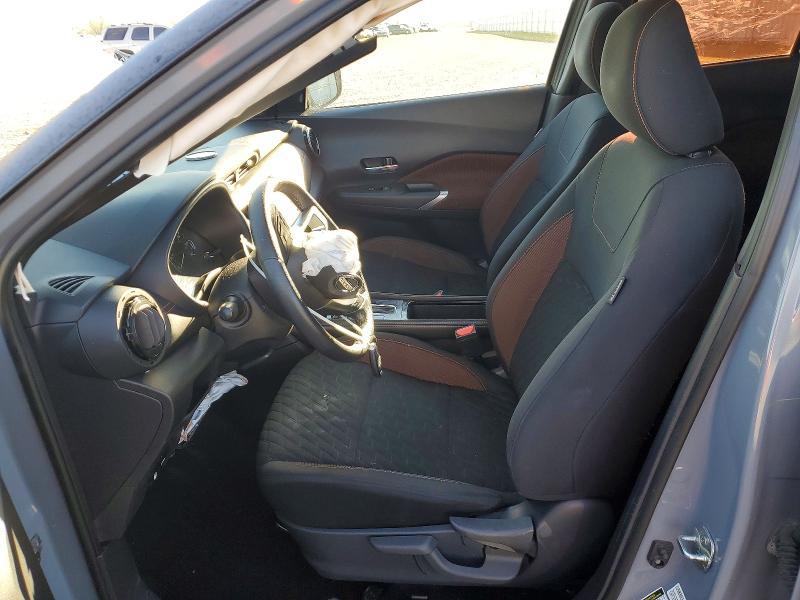 2021 Nissan Kicks sr