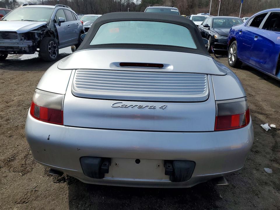 2000 Porsche 911 Carrera 2