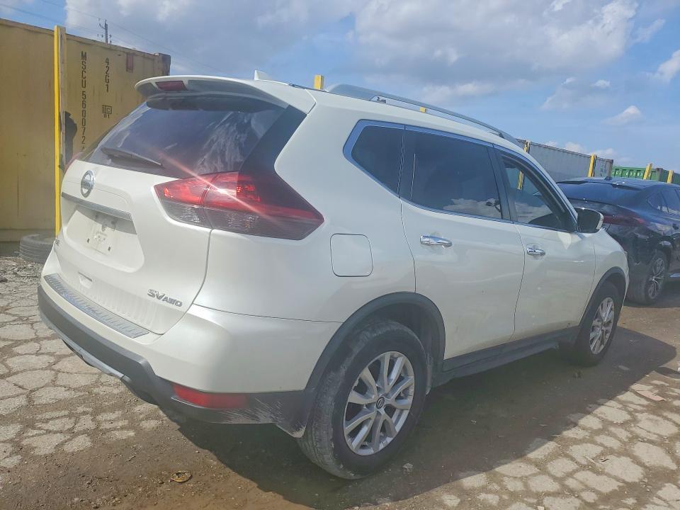 2018 Nissan Rogue sv