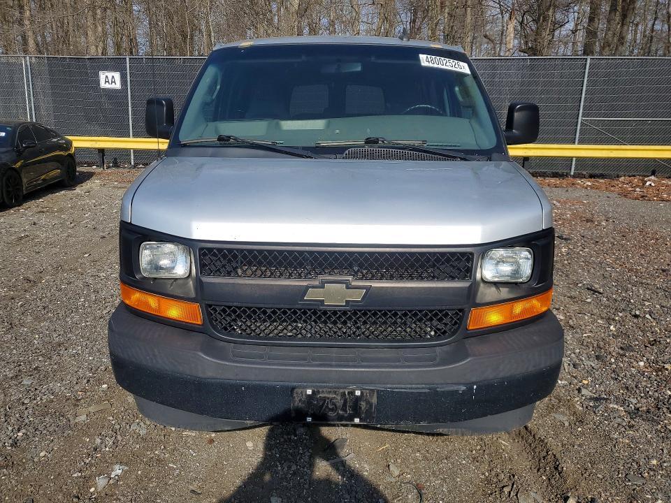 2017 Chevrolet Express G2500 ls