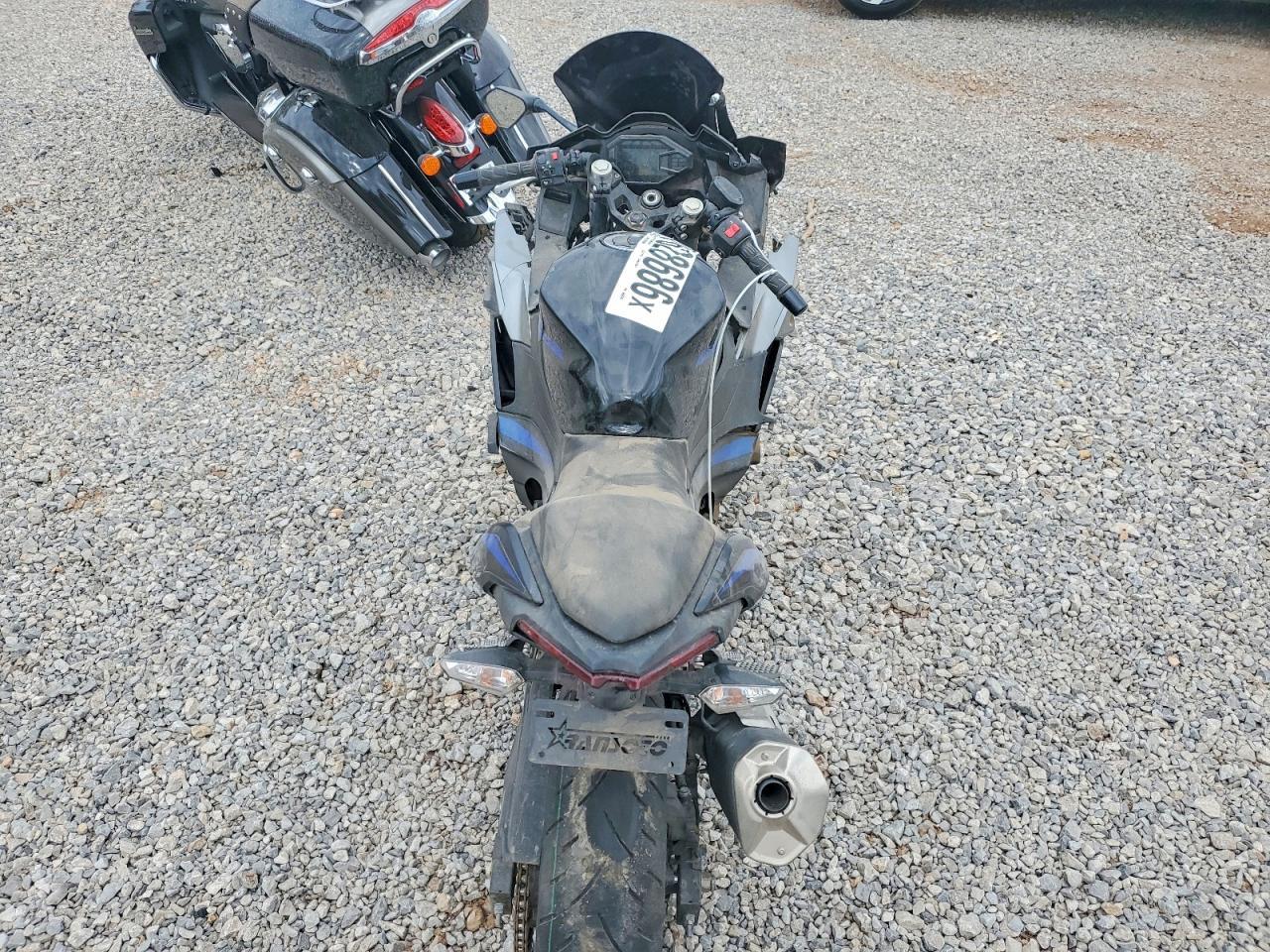 2025 Kawasaki EX500