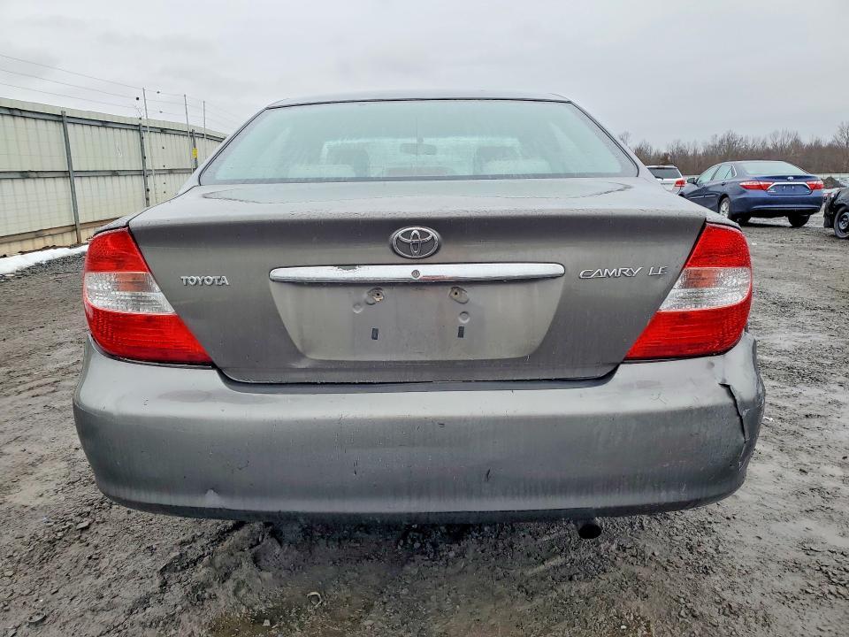 2003 Toyota Camry le