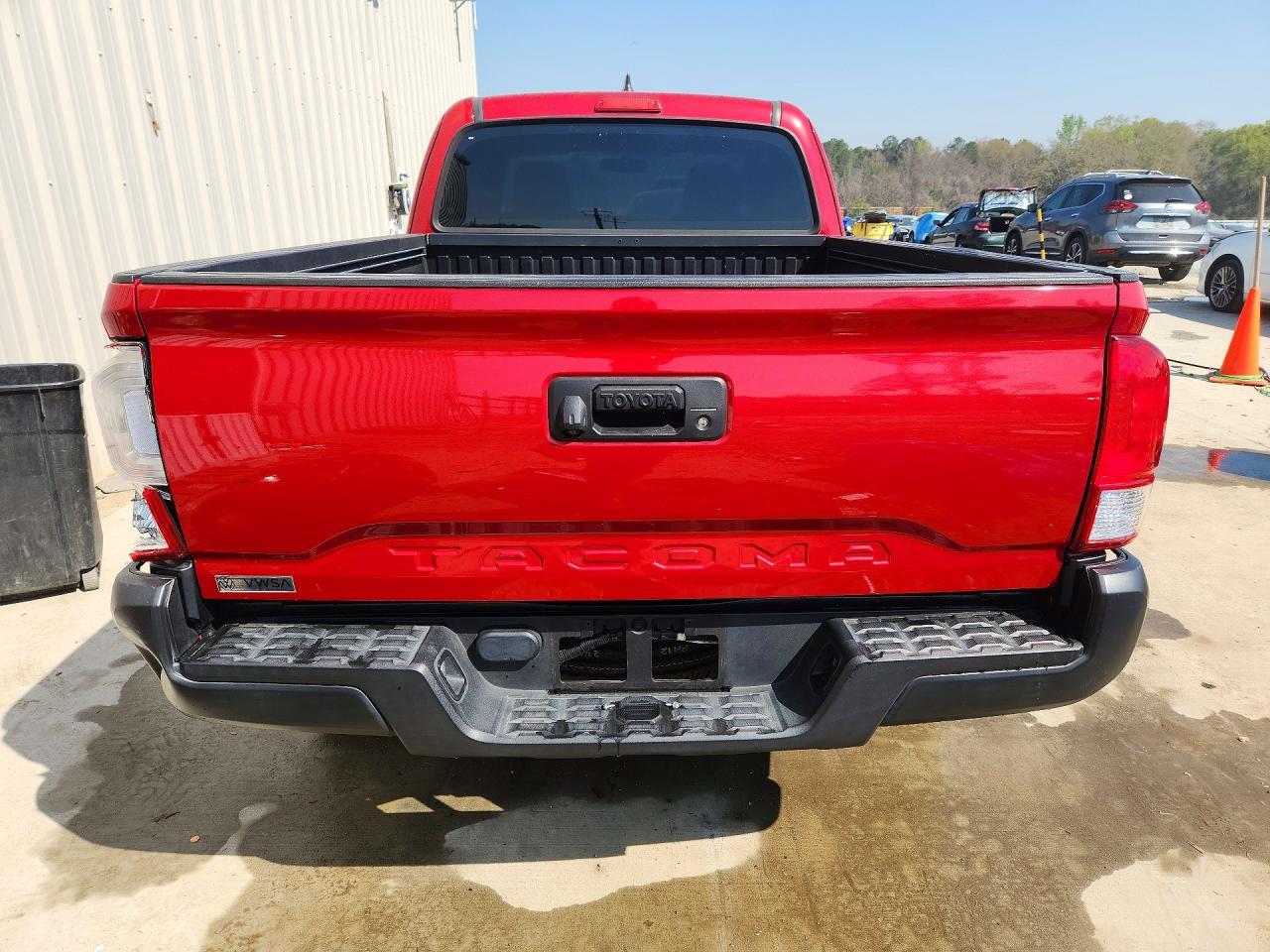 2017 Toyota Tacoma SR