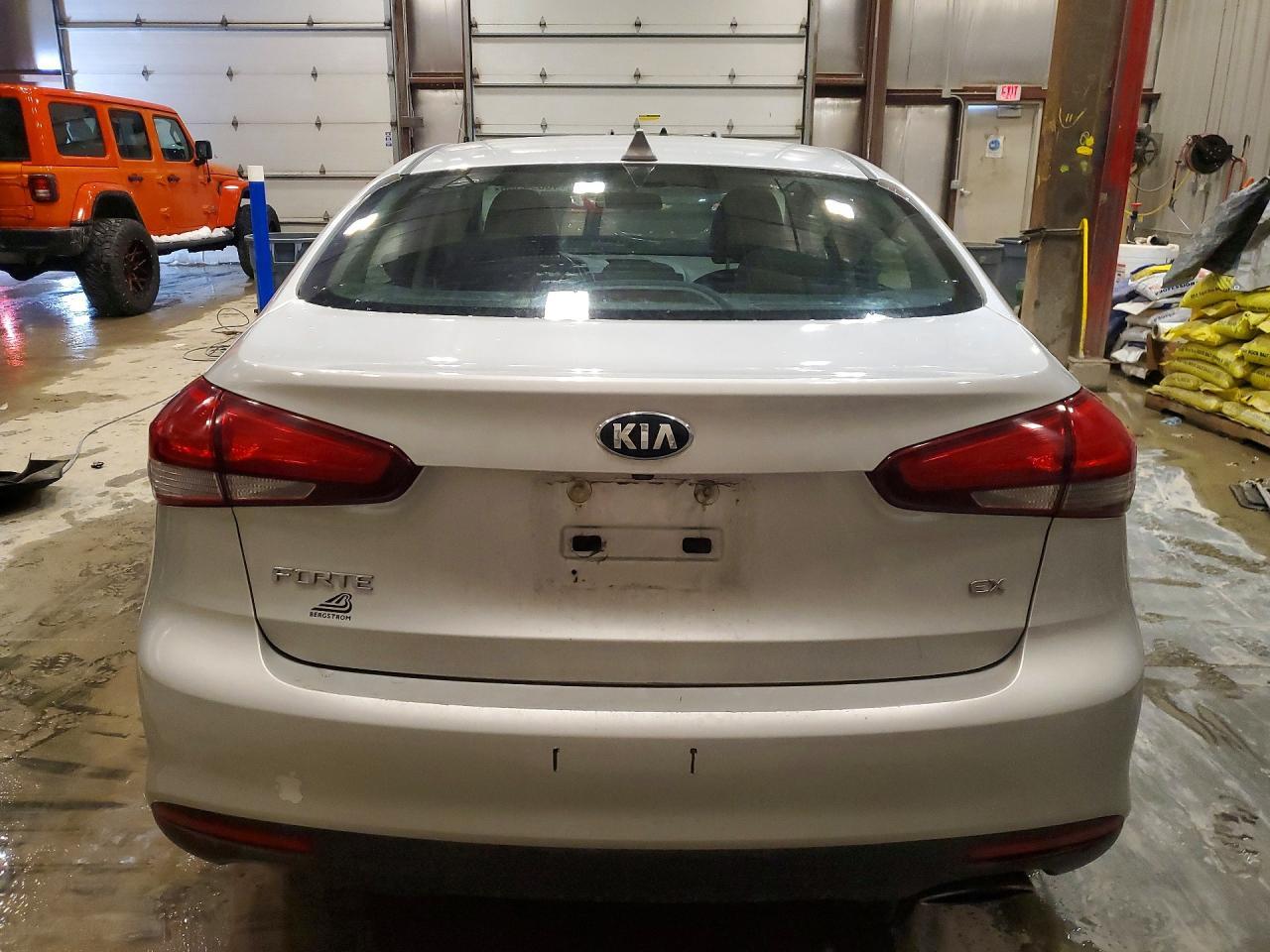 2017 KIA Forte ex