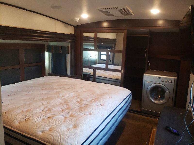 2018 Jayco North Poin-toy Hauler Camper