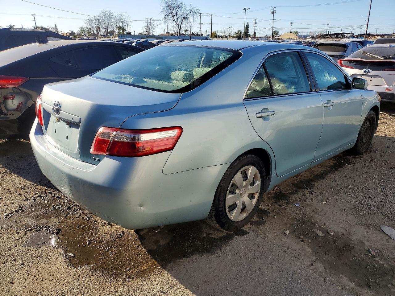 2009 Toyota Camry le